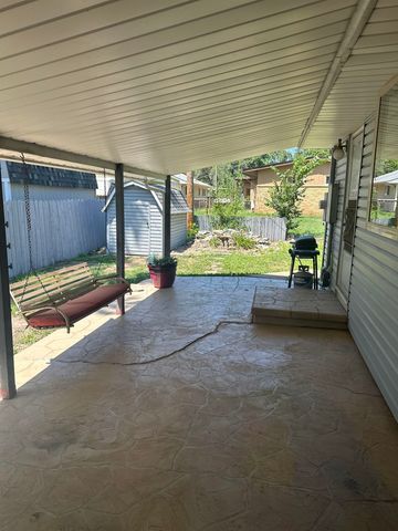 1155 S Skelly st, El Dorado, KS 67042