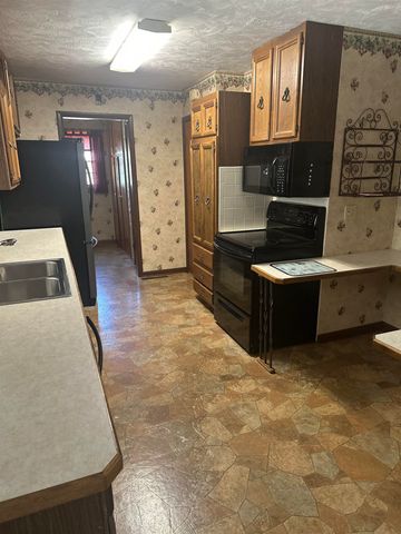 1155 S Skelly st, El Dorado, KS 67042