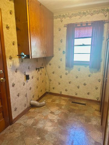 1155 S Skelly st, El Dorado, KS 67042