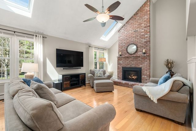 6 Berkshire St, Norfolk, MA 02056