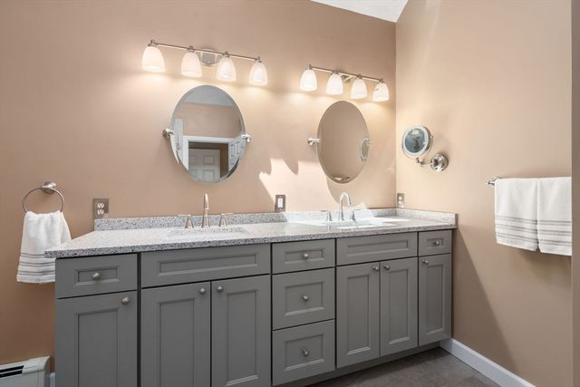 6 Berkshire St, Norfolk, MA 02056