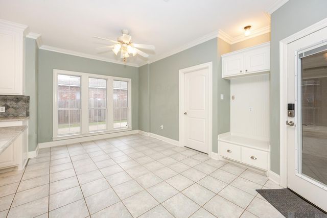 12010 Spring Meadow Dr, Baton Rouge, LA 70818