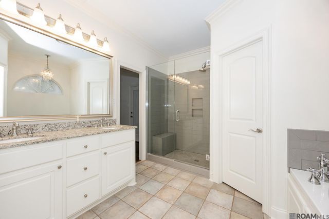 12010 Spring Meadow Dr, Baton Rouge, LA 70818