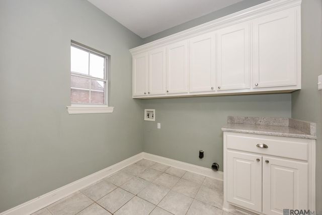 12010 Spring Meadow Dr, Baton Rouge, LA 70818