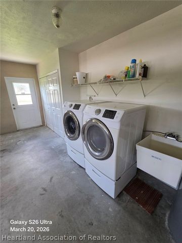 216 Chicago Way NE, Lake Placid, FL 33852