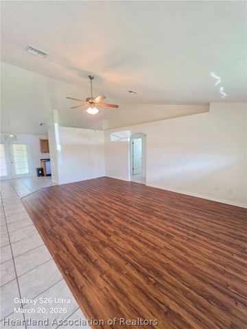 216 Chicago Way NE, Lake Placid, FL 33852