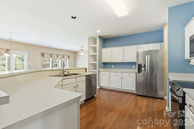 2017 Legend Creek Lane, Charlotte, NC 28227