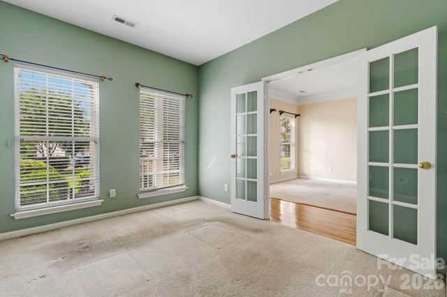 2017 Legend Creek Lane, Charlotte, NC 28227
