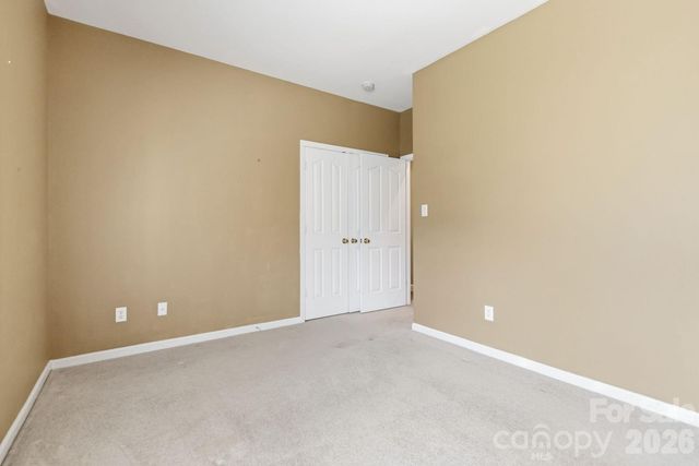 2017 Legend Creek Lane, Charlotte, NC 28227