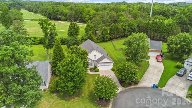 2017 Legend Creek Lane, Charlotte, NC 28227