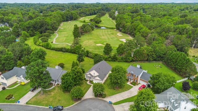 2017 Legend Creek Lane, Charlotte, NC 28227