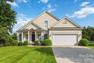 2017 Legend Creek Lane, Charlotte, NC 28227