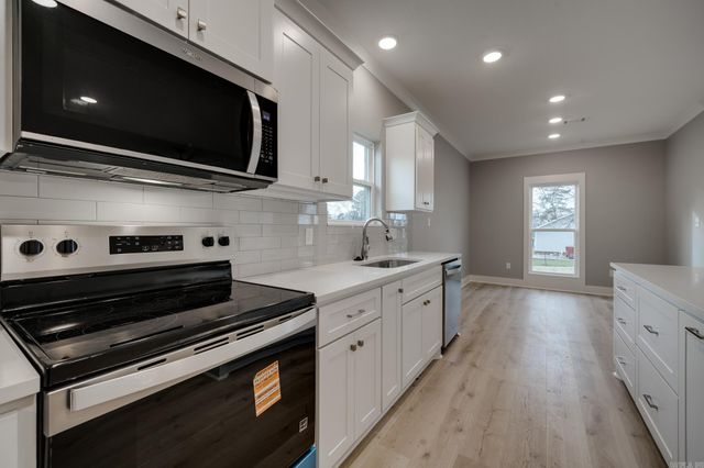 209 N Griffin Street, Morrilton, AR 72110