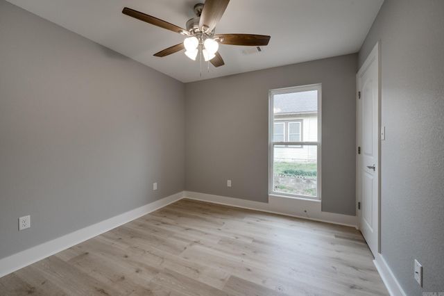 209 N Griffin Street, Morrilton, AR 72110