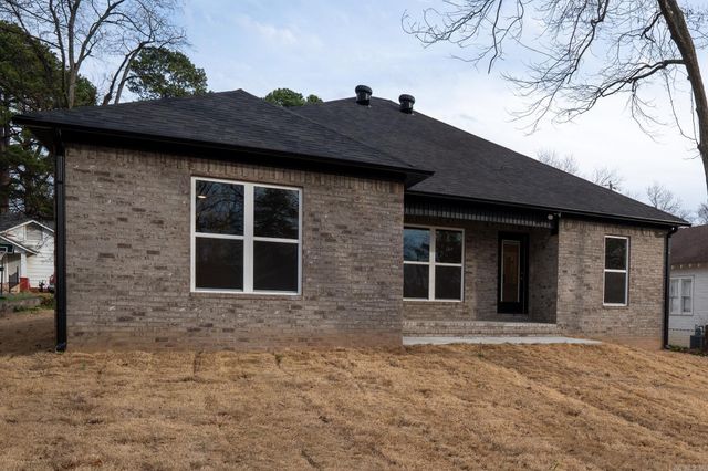 209 N Griffin Street, Morrilton, AR 72110