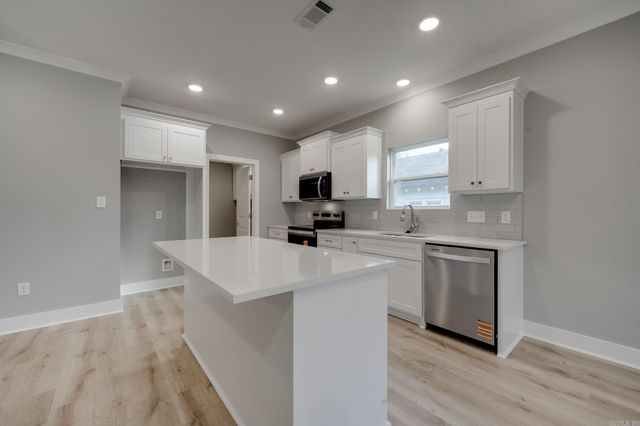 209 N Griffin Street, Morrilton, AR 72110