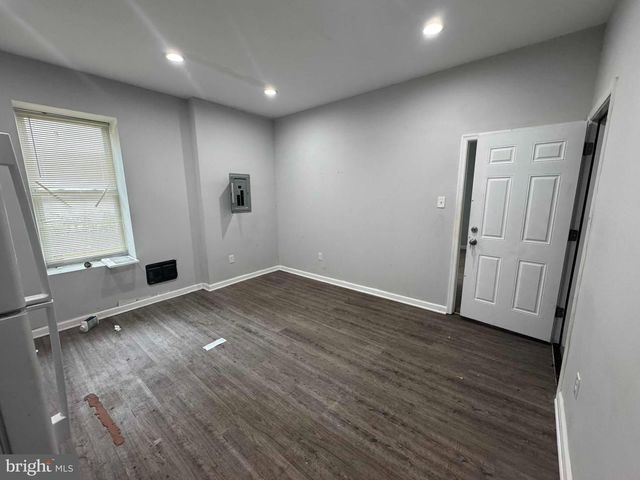 222 E PRICE ST, Philadelphia, PA 19144