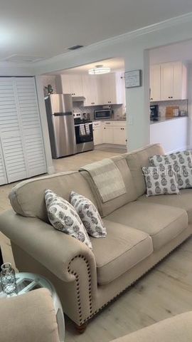 403 63RD STREET, Holmes Beach, FL 34217