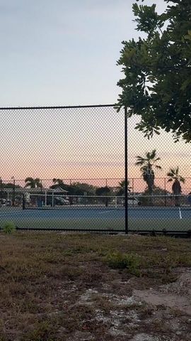 403 63RD STREET, Holmes Beach, FL 34217