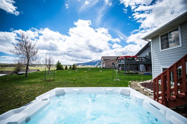 716 Lazy M STREET, Red Lodge, MT 59068