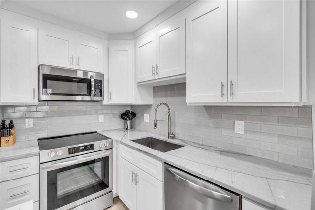 9755 HARRELL AVENUE 205, Treasure Island, FL 33706