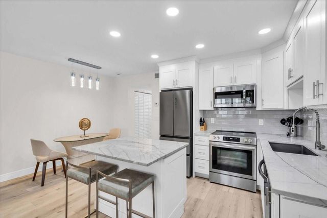 9755 HARRELL AVENUE 205, Treasure Island, FL 33706