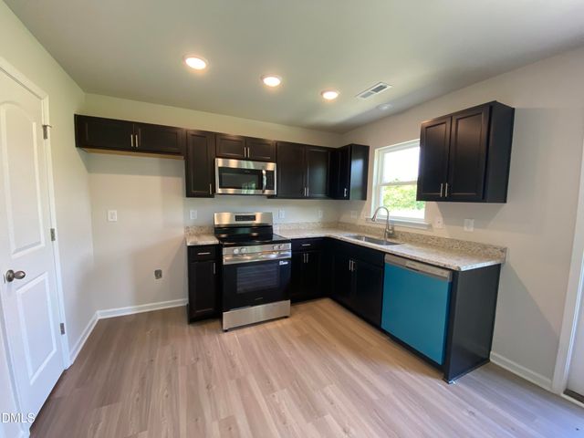 206 Streamlet Drive, Fremont, NC 27830