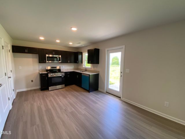 206 Streamlet Drive, Fremont, NC 27830