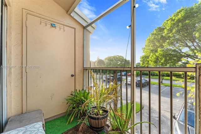 680 Cypress Club Way G10, Deerfield Beach, FL 33064