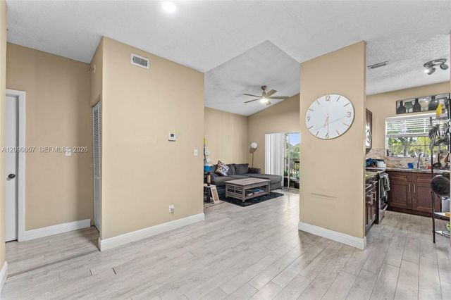 680 Cypress Club Way G10, Deerfield Beach, FL 33064