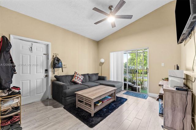 680 Cypress Club Way G10, Deerfield Beach, FL 33064