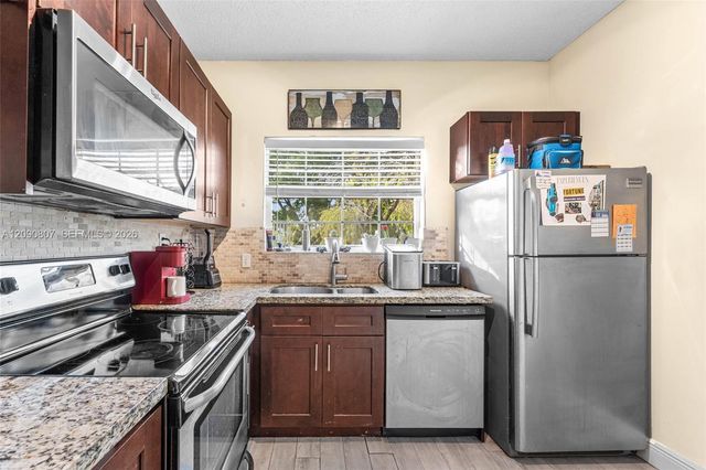 680 Cypress Club Way G10, Deerfield Beach, FL 33064