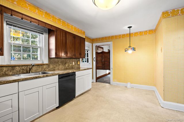 3 Ridgecrest E, Scarsdale, NY 10583