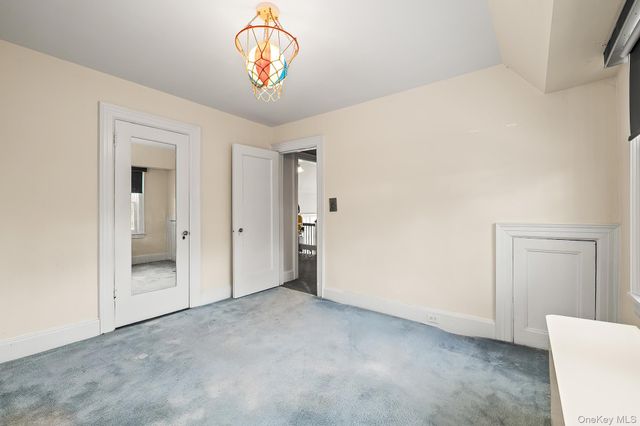 3 Ridgecrest E, Scarsdale, NY 10583