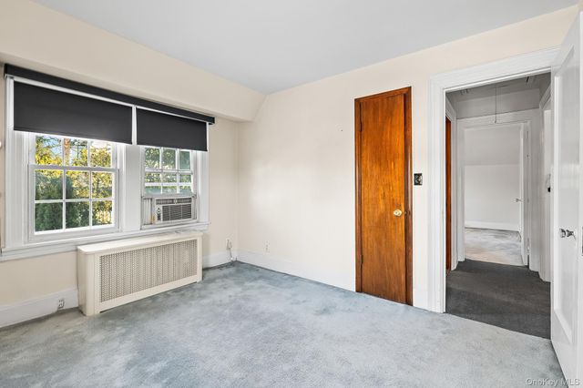 3 Ridgecrest E, Scarsdale, NY 10583