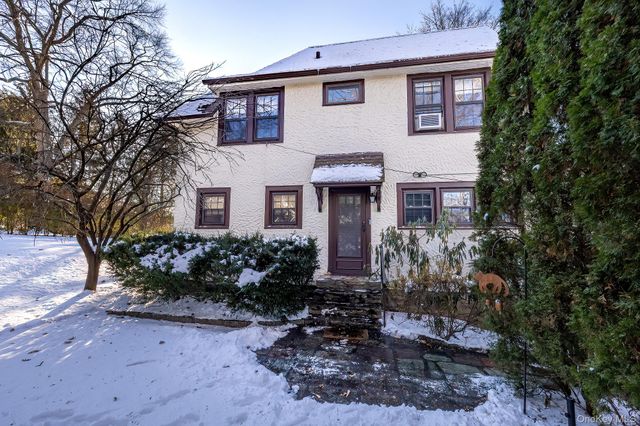 3 Ridgecrest E, Scarsdale, NY 10583