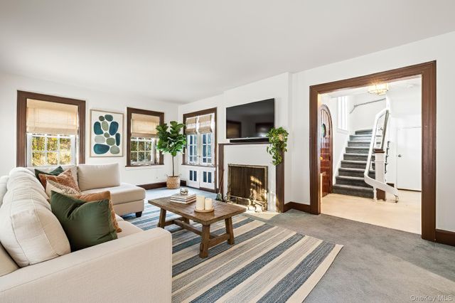 3 Ridgecrest E, Scarsdale, NY 10583