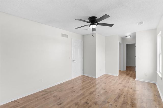 1116 E 77th Terrace, Kansas City, MO 64131