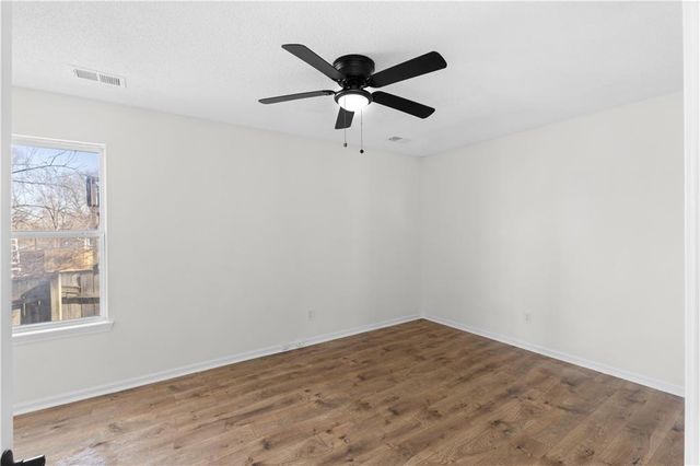 1116 E 77th Terrace, Kansas City, MO 64131