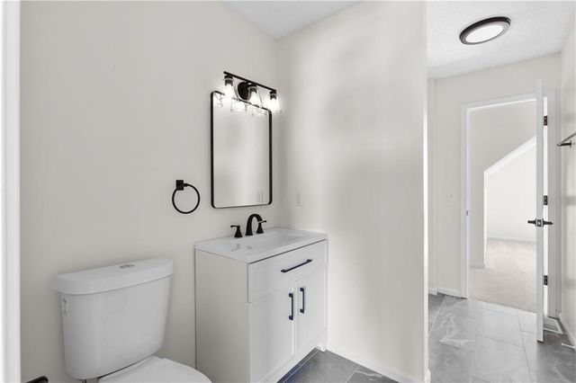 1116 E 77th Terrace, Kansas City, MO 64131