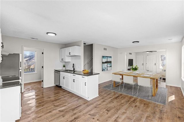 1116 E 77th Terrace, Kansas City, MO 64131