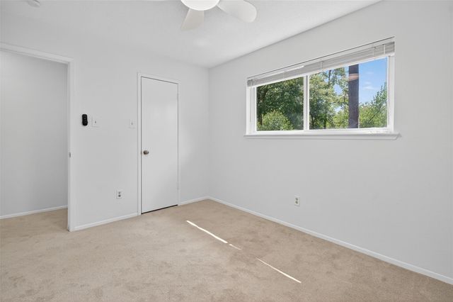 3810 Glenwood Springs Dr, Kingwood, TX 77345