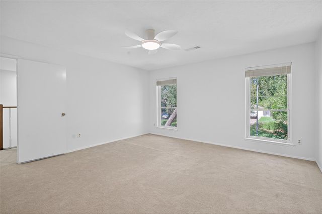 3810 Glenwood Springs Dr, Kingwood, TX 77345