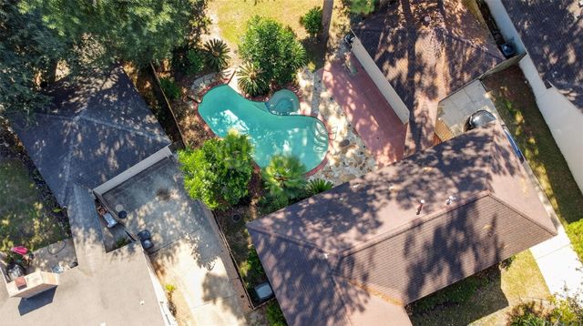 3810 Glenwood Springs Dr, Kingwood, TX 77345