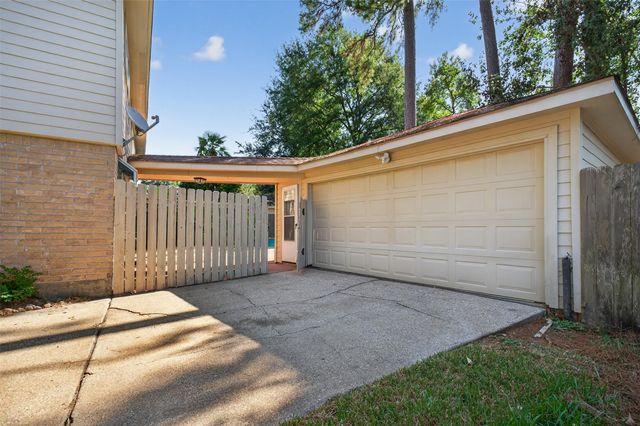 3810 Glenwood Springs Dr, Kingwood, TX 77345