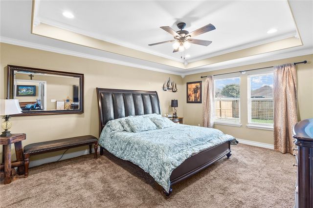 5809 Montserrat Dr, Corpus Christi, TX 78414