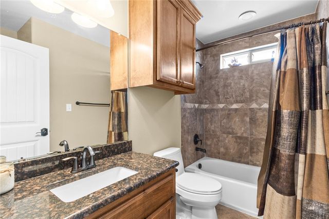 5809 Montserrat Dr, Corpus Christi, TX 78414