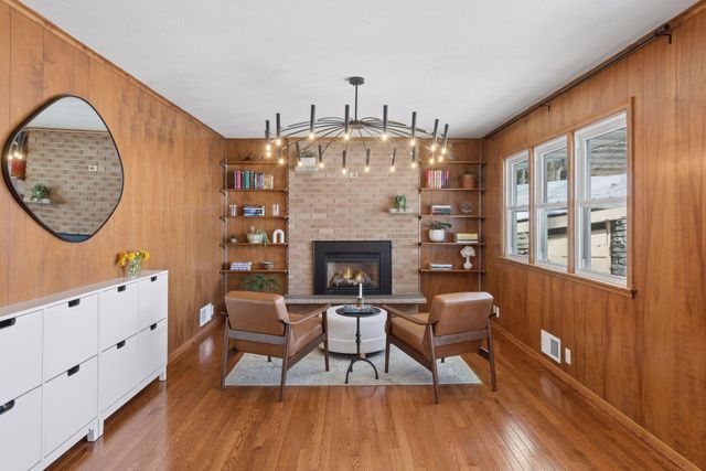 2320 Valders Avenue N, Golden Valley, MN 55427