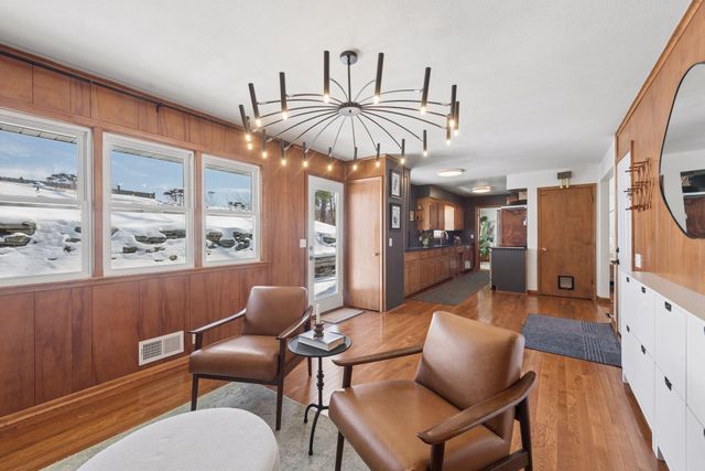 2320 Valders Avenue N, Golden Valley, MN 55427