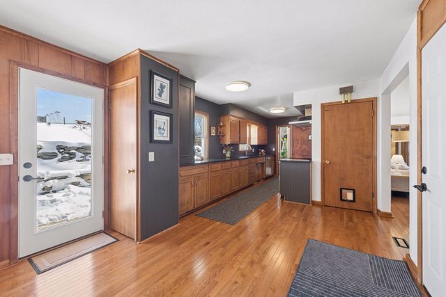 2320 Valders Avenue N, Golden Valley, MN 55427